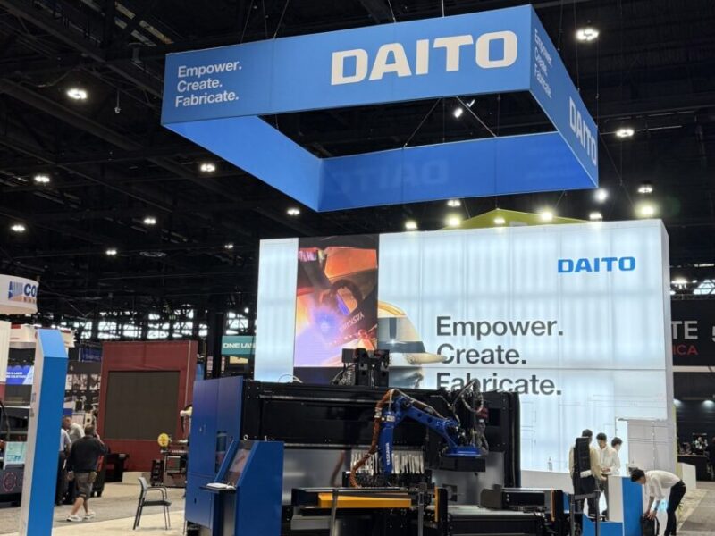 海外展示会 FABTECH 2025 ブースLEDビジョン設置